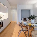 Almada 551 By Lovelystay *
