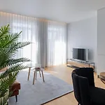 Almada 551 By Lovelystay *