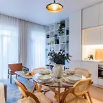 شقة Almada 551 By Lovelystay *