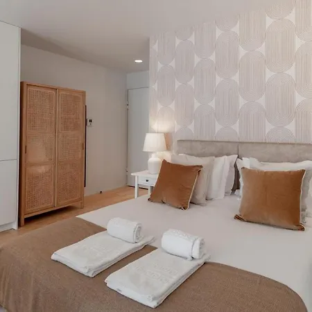 Almada 551 By Lovelystay *