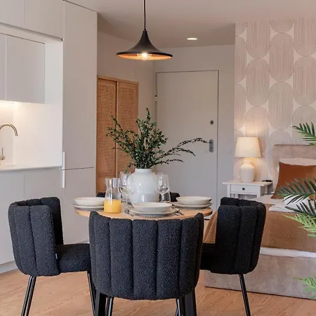 Almada 551 By Lovelystay Appartement