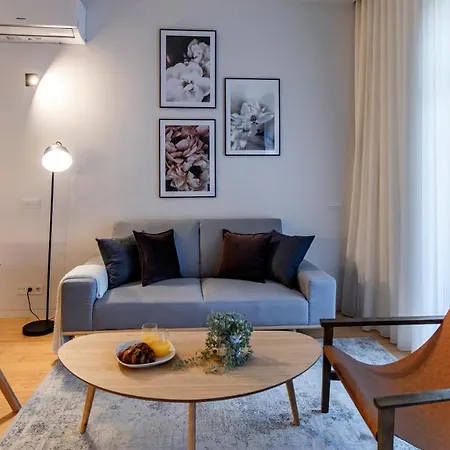 Almada 551 By Lovelystay * Oporto