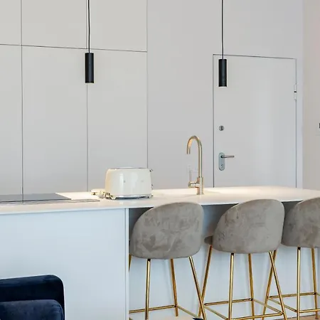 Almada 551 By Lovelystay Apartmán