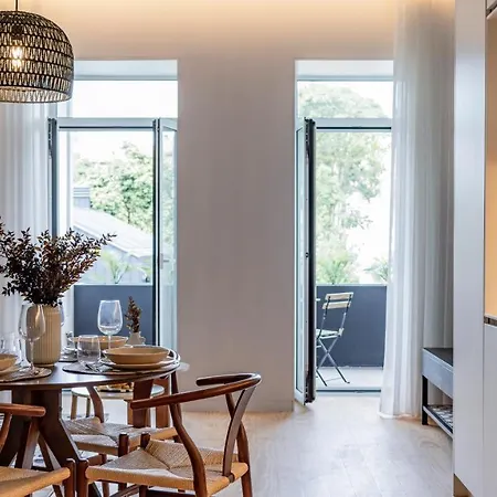 Apartment Almada 551 By Lovelystay Porto