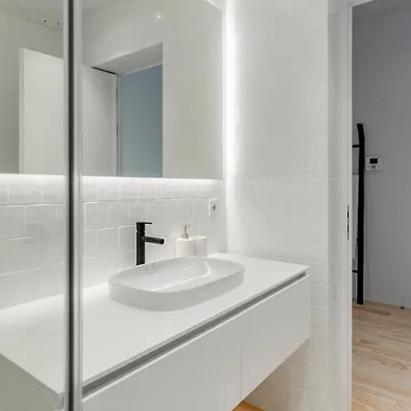 Almada 551 By Lovelystay Apartmán *