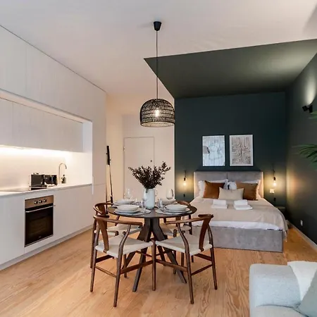 Almada 551 By Lovelystay * Oporto