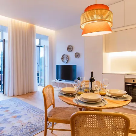 Almada 551 By Lovelystay Apartment Porto