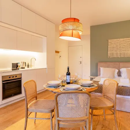 Almada 551 By Lovelystay Appartement