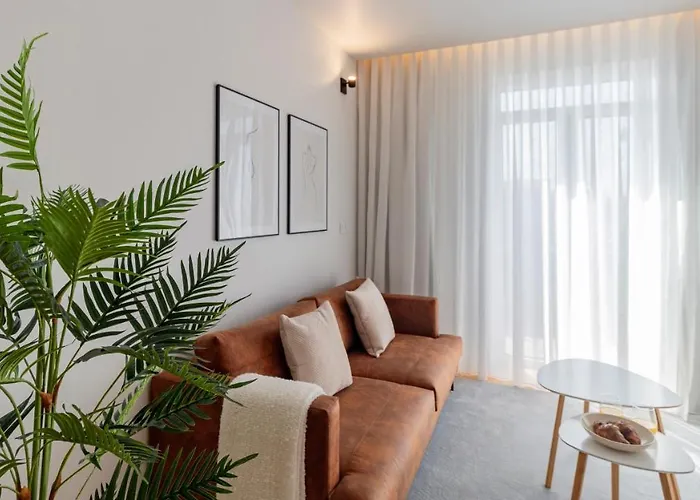 Almada 551 By Lovelystay