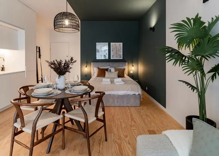 Almada 551 By Lovelystay Daire Porto