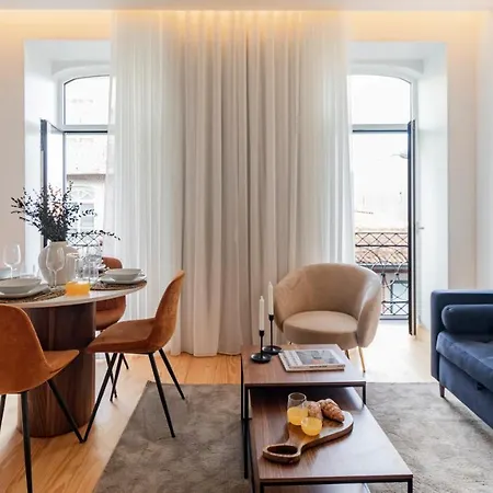 Almada 551 By Lovelystay Apartment