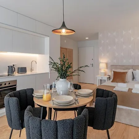 Almada 551 By Lovelystay פורטו