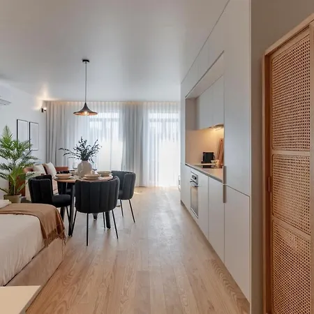 Almada 551 By Lovelystay פורטו