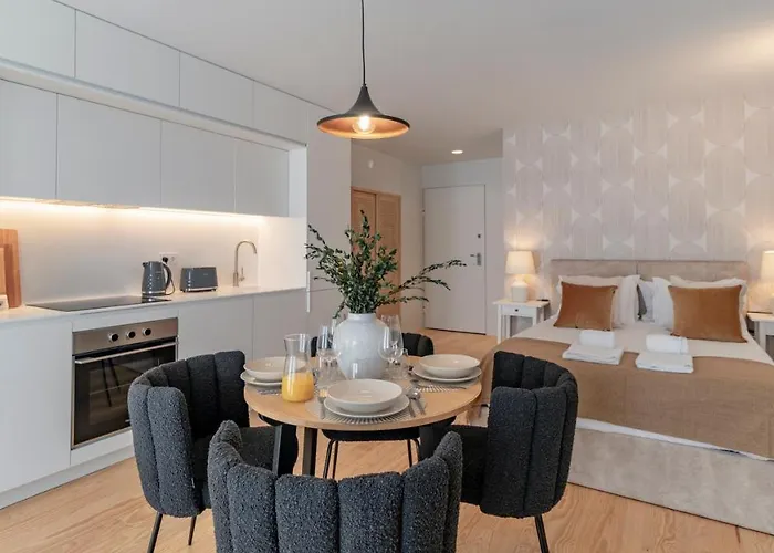 Almada 551 By Lovelystay Oporto