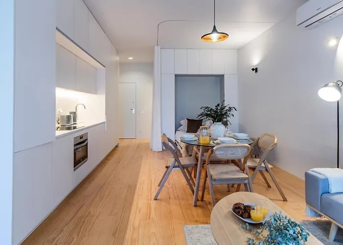 Almada 551 By Lovelystay * Oporto